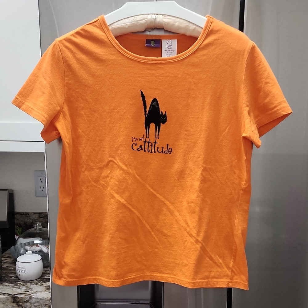 Halloween Tee Shirt, "I've Got Cattitude" Size L. Womens NWOT